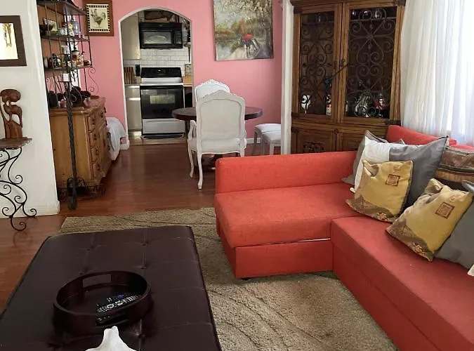 Ne Miami Cottage